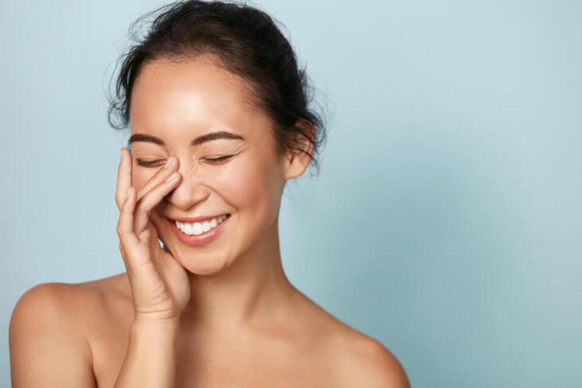 How Long After Rhinoplasty Can I Wear Makeup? What To Know